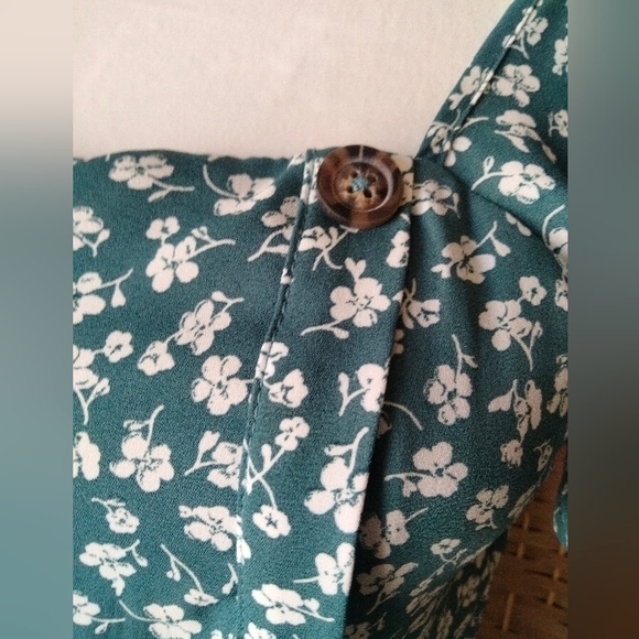 EUC Sienna Sky floral dress - Picture 2 of 12